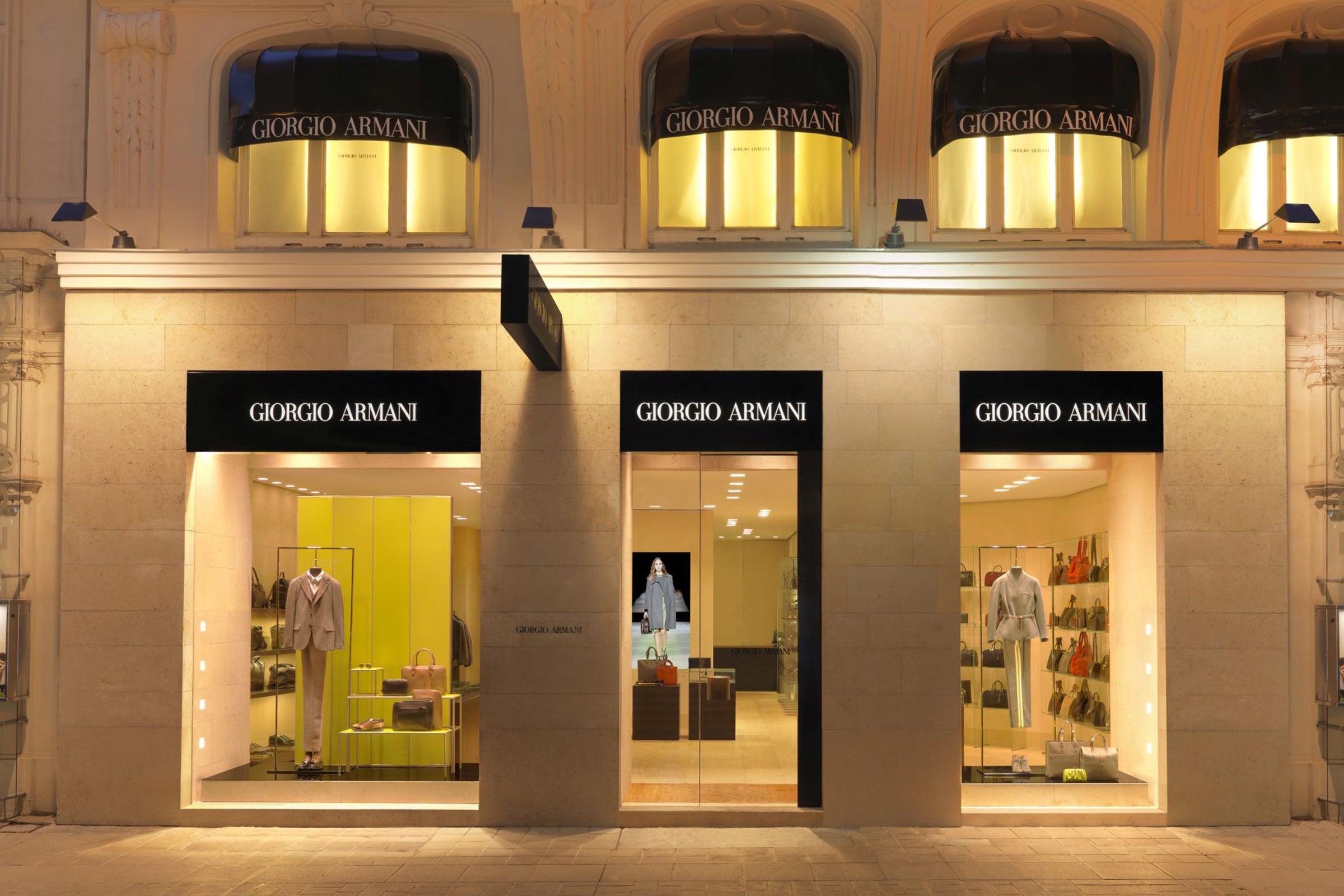 Remembering Giorgio Armani : A Reflection