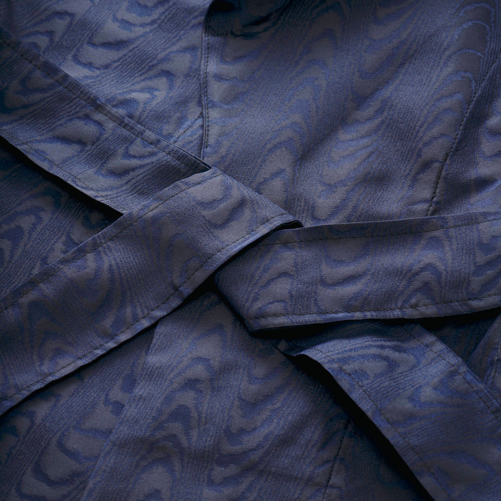 Fox Moiré Silk Lounge Gown in Navy Blue