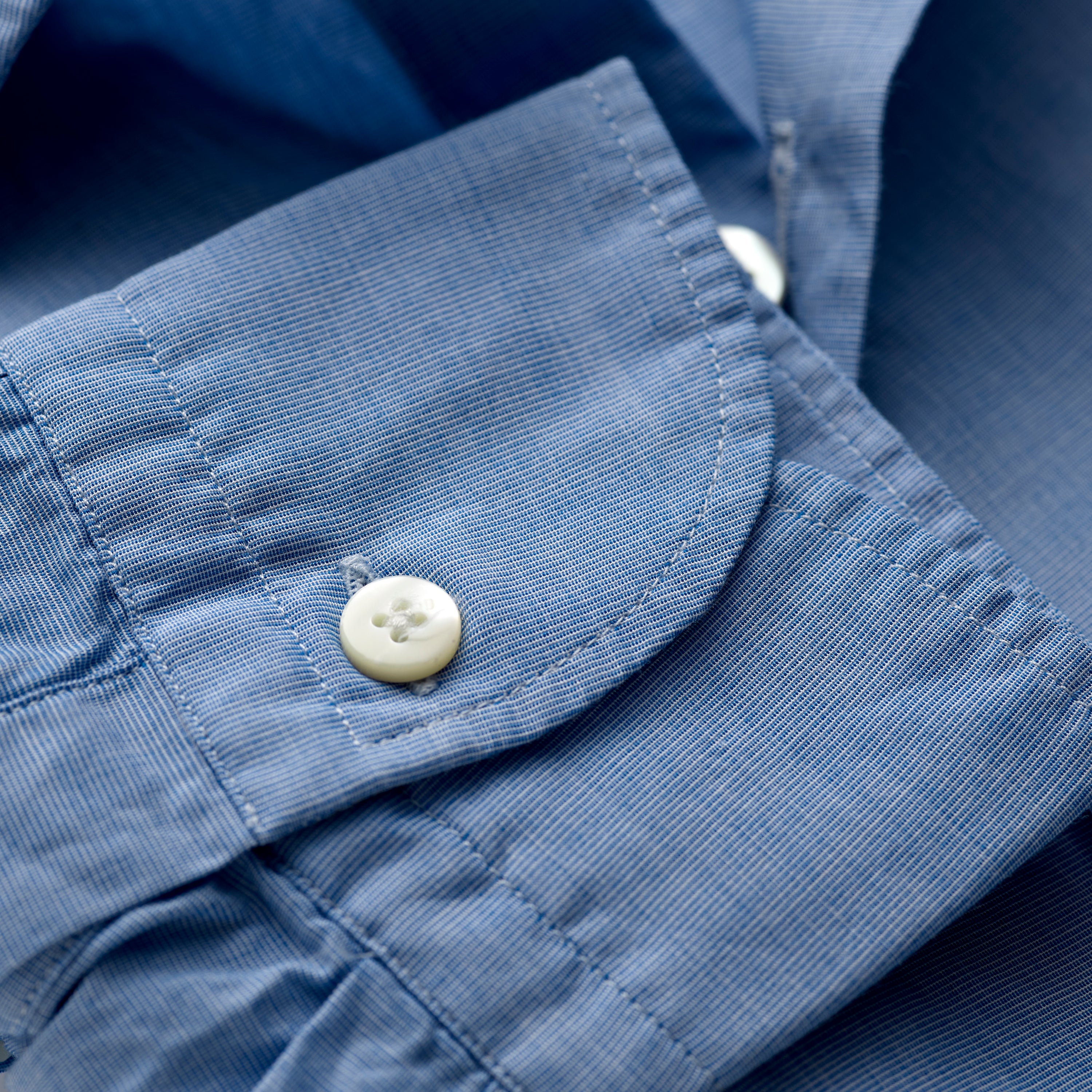 Spread Collar Cotton Shirt in Sky Blue